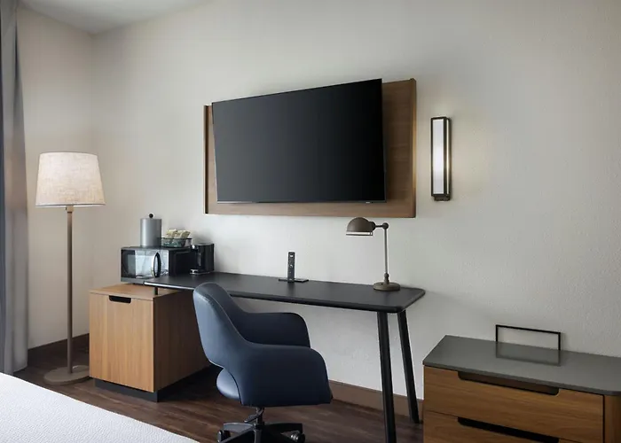 Fairfield Inn & Suites Lake City